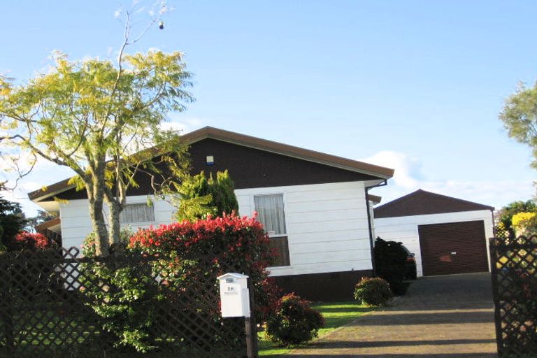 Photo of property in 25 Lagoon Place, Poike, Tauranga, 3112