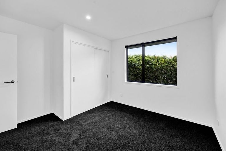 Photo of property in 120 Seaview Road, Westown, New Plymouth, 4310