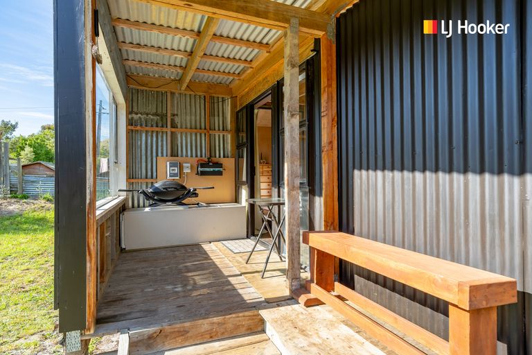 Photo of property in 20 Carnock Road, Harwood, Dunedin, 9077