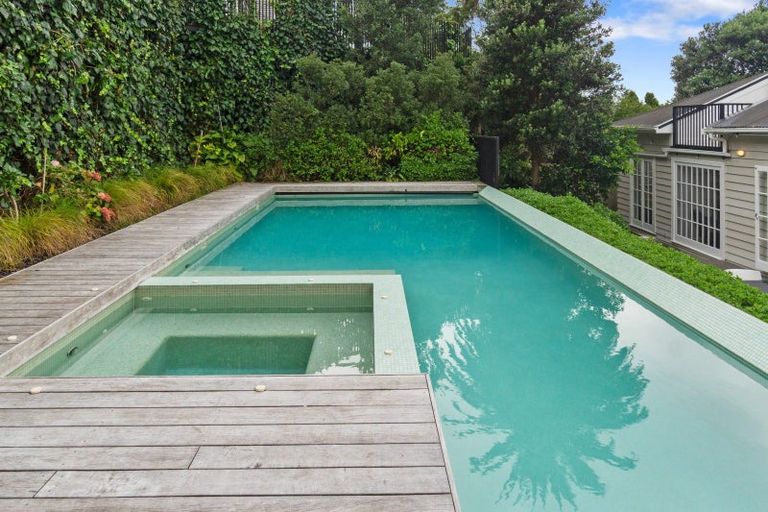 Photo of property in 6 Leys Crescent, Remuera, Auckland, 1050