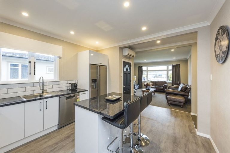 Photo of property in 5 Wood Street, Takaro, Palmerston North, 4410