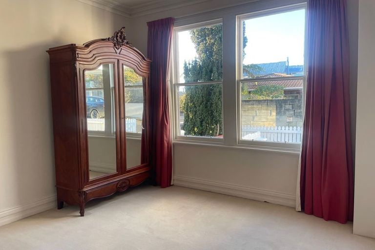 Photo of property in 35 Brownville Crescent, Maori Hill, Dunedin, 9010