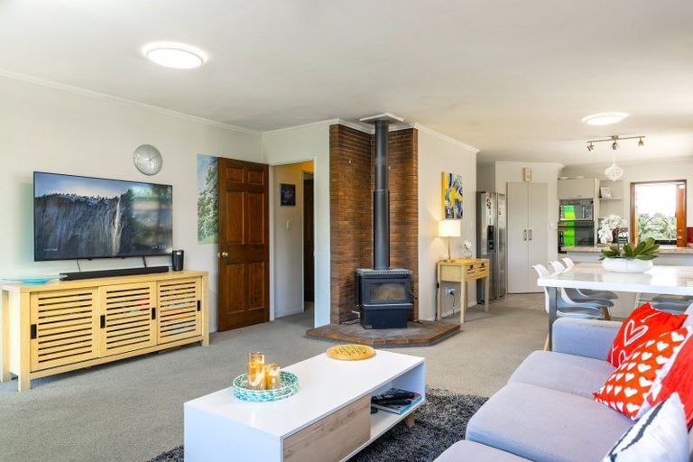 Photo of property in 168 Waikawa Road, Picton, 7220