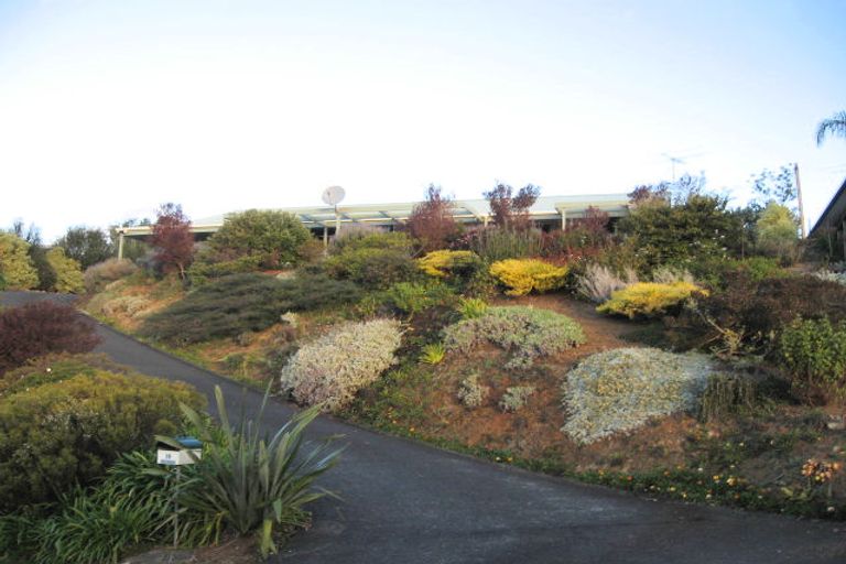 Photo of property in 19 Rarere Terrace, Kerikeri, 0230