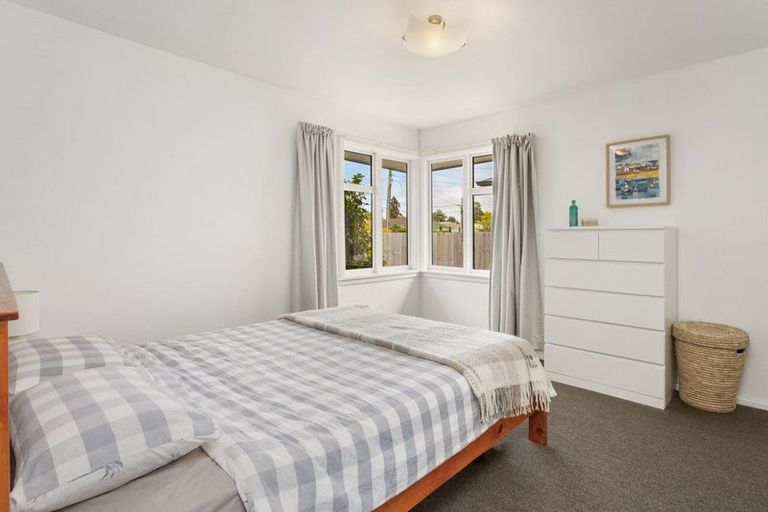 Photo of property in 6 Palmside Street, Somerfield, Christchurch, 8024