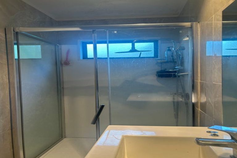 Photo of property in 29 Goodwood Drive, Goodwood Heights, Auckland, 2105