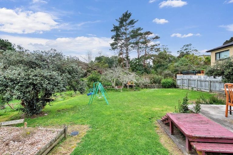 Photo of property in 24 Finlow Drive, Te Atatu South, Auckland, 0610