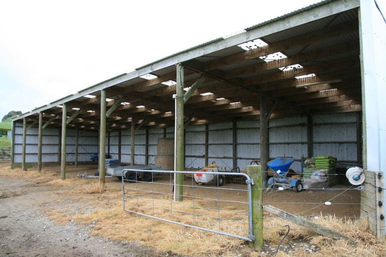 Photo of property in 1234 Richmond Road, Everett Park, Inglewood, 4389