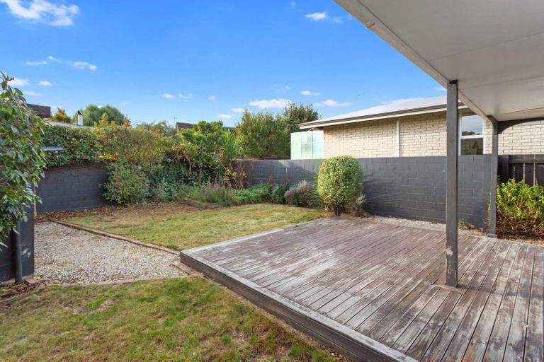 Photo of property in 30 Highfield Place, Avonhead, Christchurch, 8042