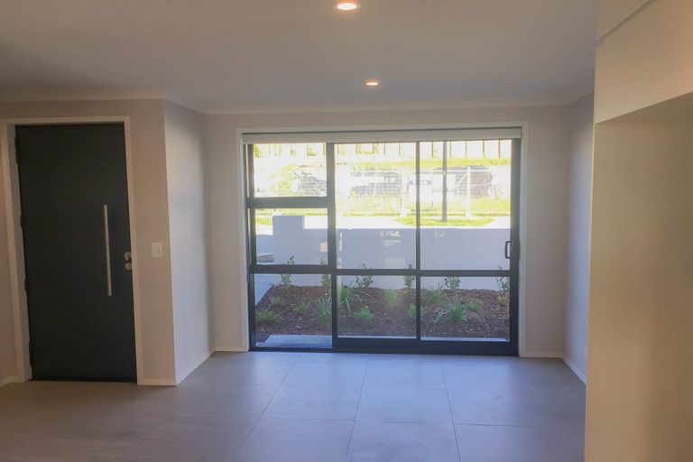 Photo of property in 6 Koru Place, Snells Beach, 0920