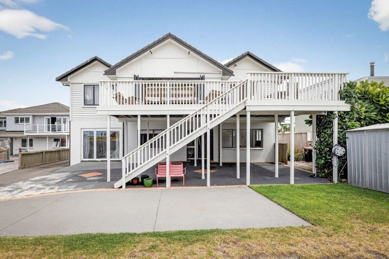 Photo of property in 4 Oceanbeach Road, Mount Maunganui, 3116