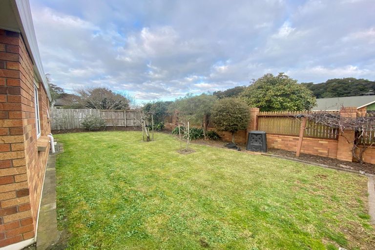 Photo of property in 1 Tuakura Way, The Gardens, Auckland, 2105