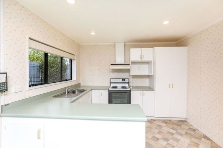 Photo of property in 1/217 Coronation Avenue, Welbourn, New Plymouth, 4310