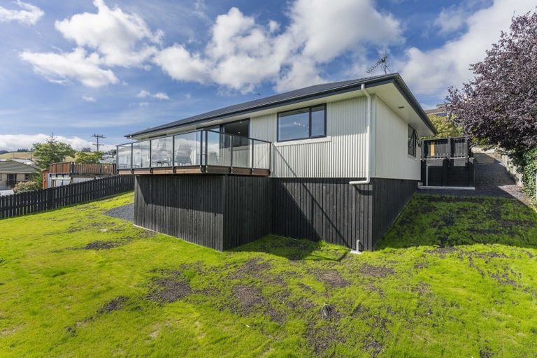 Photo of property in 21 Braeside, Kinmont Park, Mosgiel, 9024