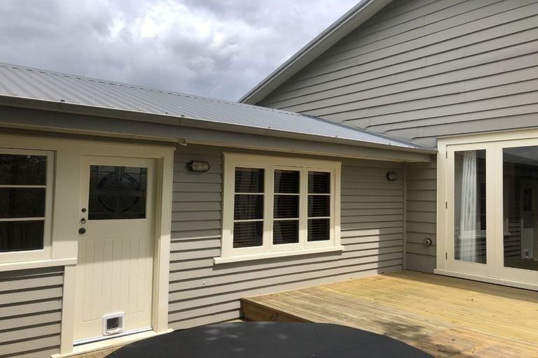 Photo of property in 31 Forest Lake Road, Forest Lake, Hamilton, 3200