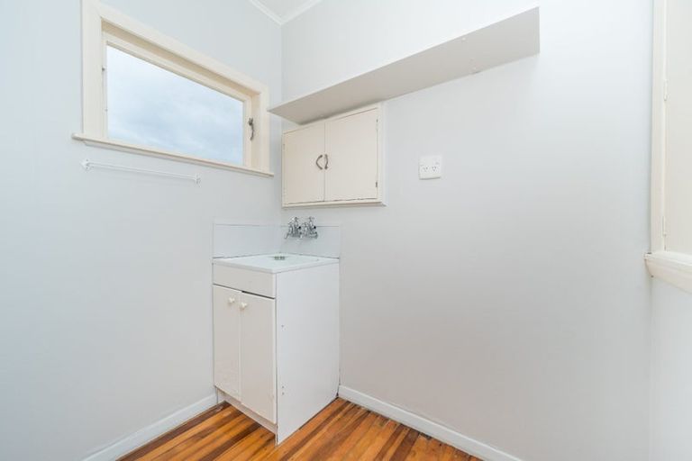 Photo of property in 19 Buick Crescent, Awapuni, Palmerston North, 4412