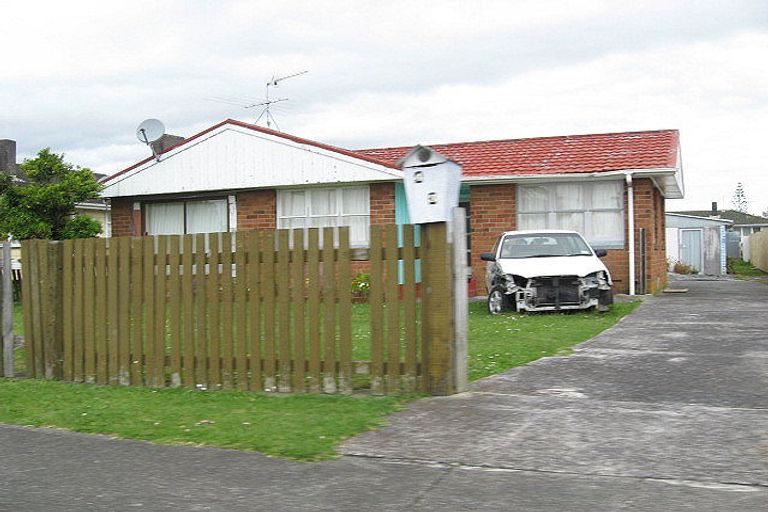 Photo of property in 43 Idlewild Avenue, Mangere, Auckland, 2022
