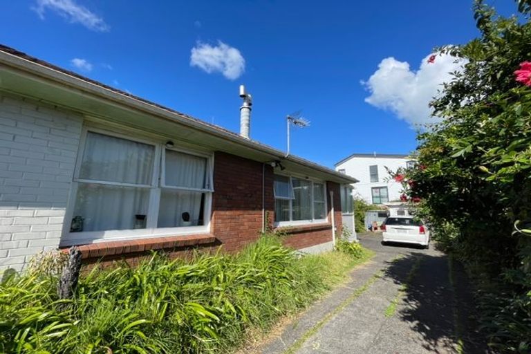 Photo of property in 2/9 Ti Rakau Drive, Pakuranga, Auckland, 2010