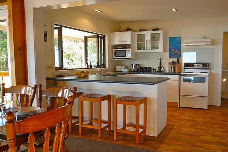 Photo of property in 77 Bluff Road, Kuaotunu West, Whitianga, 3592