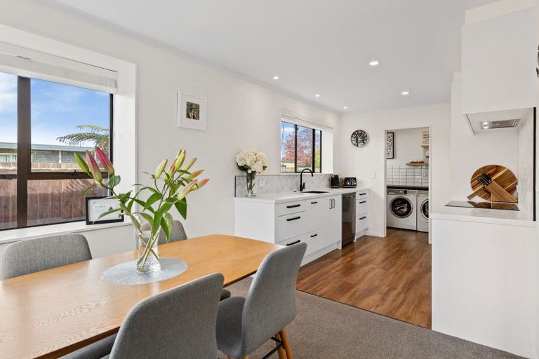 Photo of property in 1/139 Sawyers Arms Road, Northcote, Christchurch, 8052