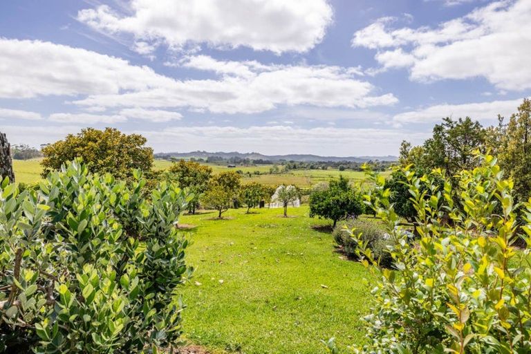Photo of property in 457b Wiroa Road, Kerikeri, 0293