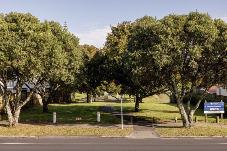 Photo of property in 241 Oceanbeach Road, Mount Maunganui, 3116