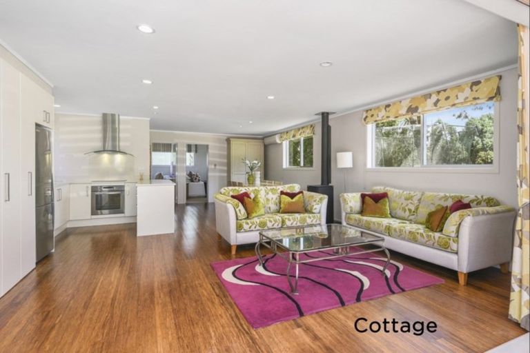 Photo of property in 17 Brookvale Lane, Taupaki, Henderson, 0782