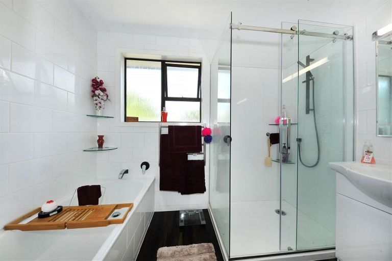 Photo of property in 11 Penelope Place, Casebrook, Christchurch, 8051