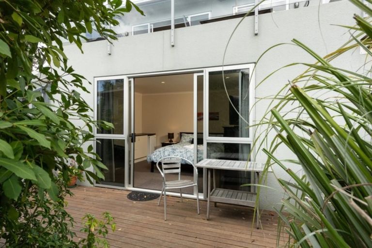 Photo of property in 131 Karewa Parade, Papamoa Beach, Papamoa, 3118