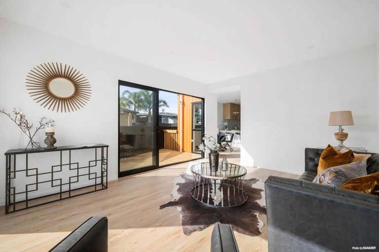 Photo of property in 6/46 Jillian Drive, Ranui, Auckland, 0612