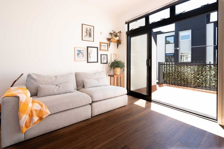 Photo of property in 12 Mayfly Lane, Hobsonville, Auckland, 0616