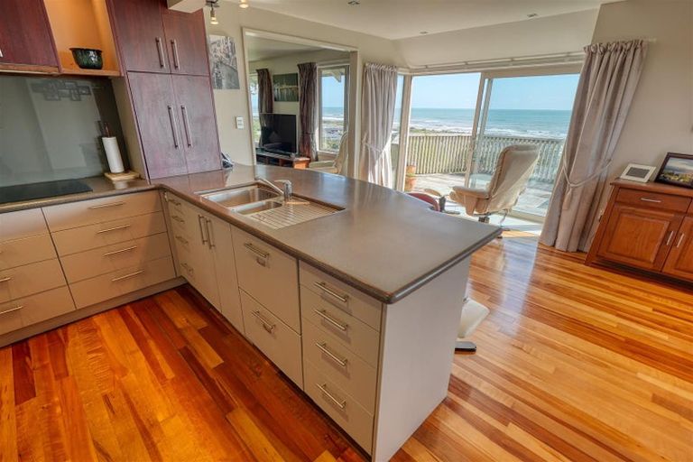 Photo of property in 14 Stanton Crescent, Karoro, Greymouth, 7805