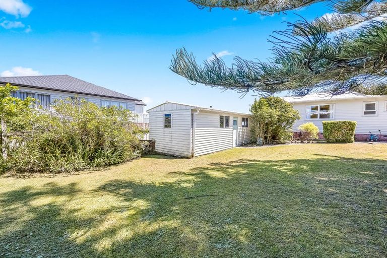 Photo of property in 29 Kaikoura Street, Henderson, Auckland, 0612