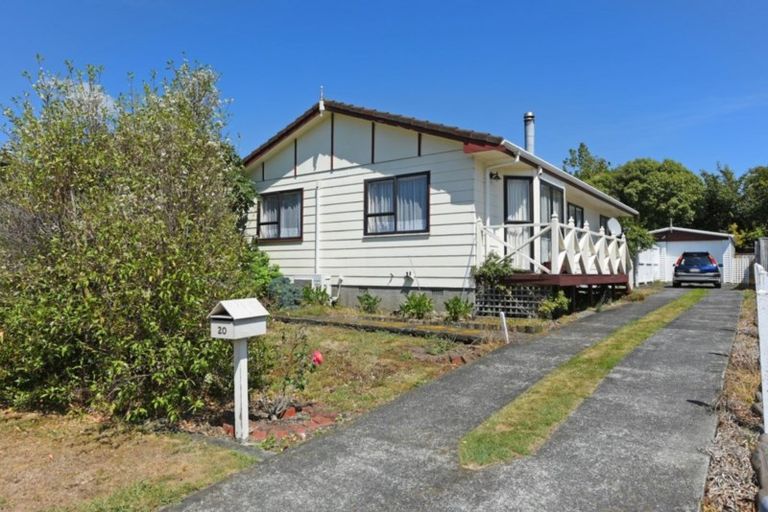 Photo of property in 20 Topaz Street, Birchville, Upper Hutt, 5018