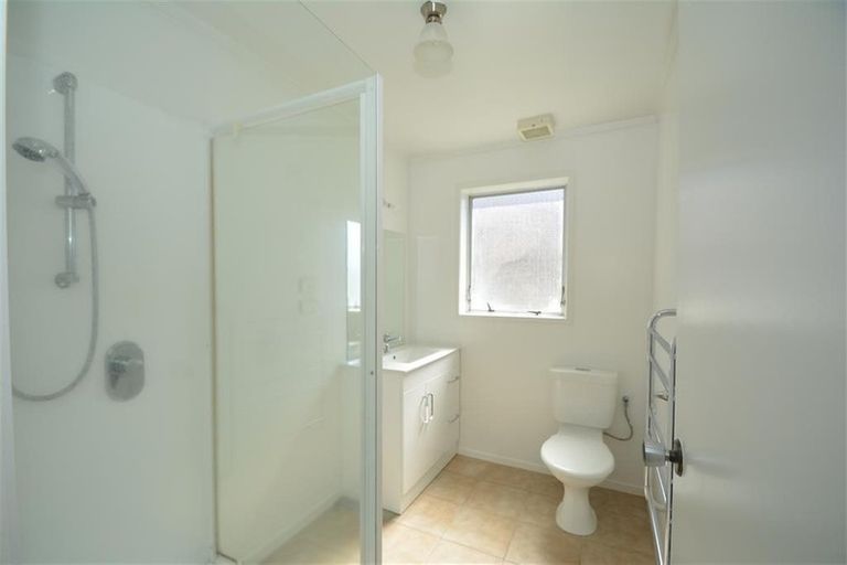 Photo of property in 3 The Crest, Sunnyhills, Auckland, 2010