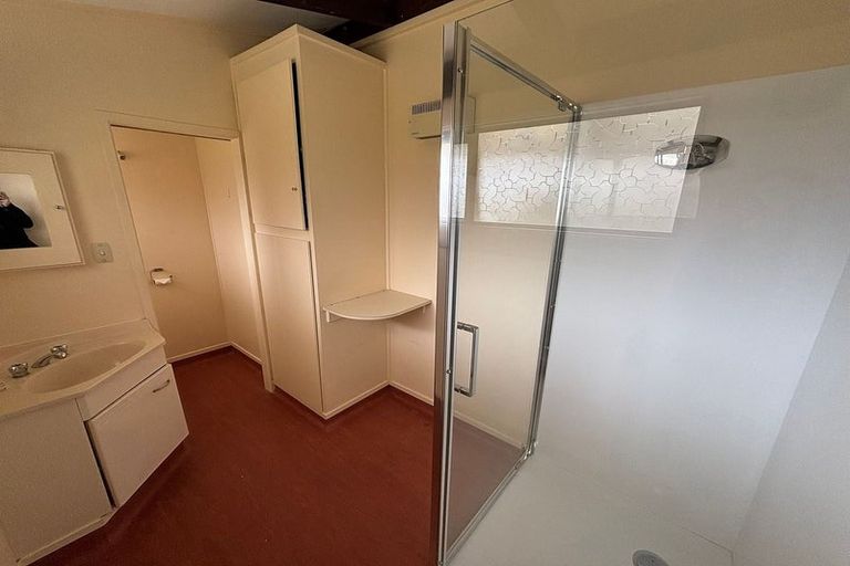 Photo of property in 3 Shepherds Road, Papakura, 2110