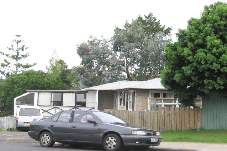 Photo of property in 7 Surat Place, Glen Eden, Auckland, 0602