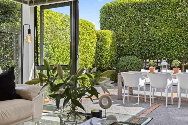 Photo of property in 3/34 Parkhill Road, Mellons Bay, Auckland, 2014