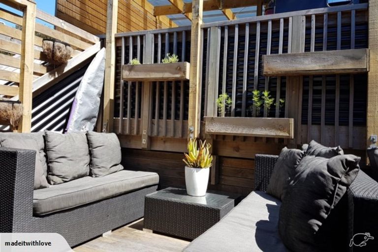 Photo of property in 14 Ward Drive, Opua, 0200