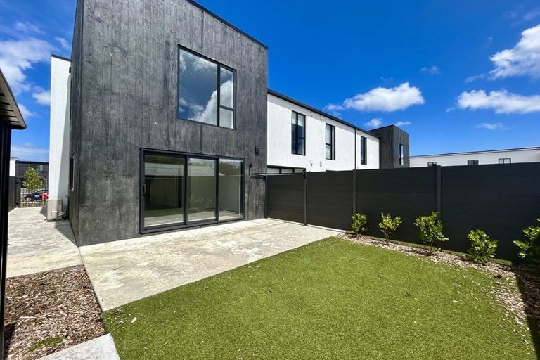 Photo of property in 57 Pipi Place, Levin, 5510