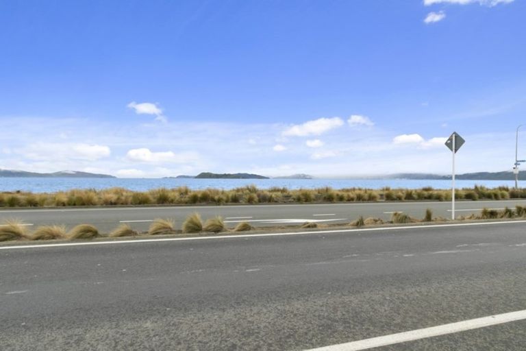 Photo of property in 219 The Esplanade, Petone, Lower Hutt, 5012
