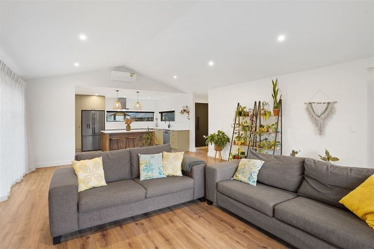 Photo of property in 16 Delapre Drive, Rolleston, 7615