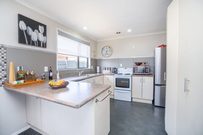 Photo of property in 1 Richmond Avenue, Takaro, Palmerston North, 4410