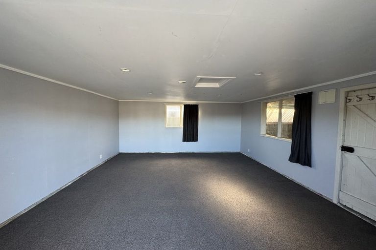 Photo of property in 6 Oxford Street, Taradale, Napier, 4112