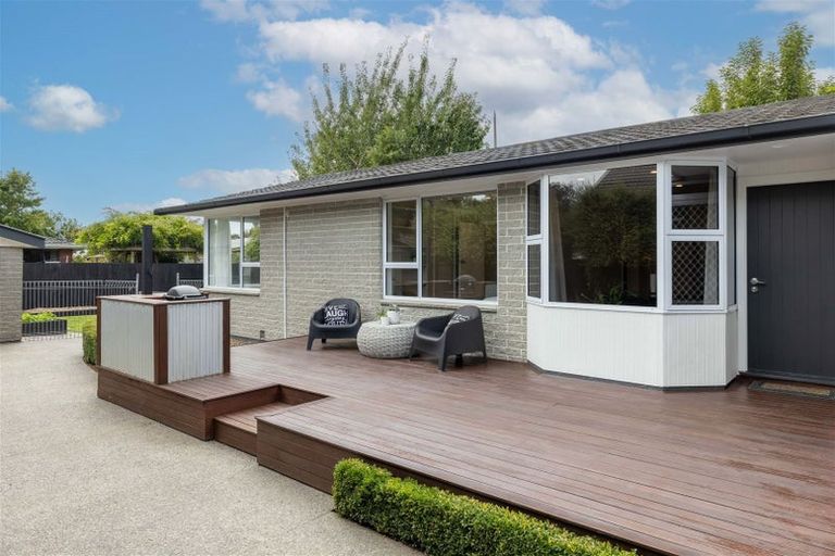 Photo of property in 68 Woodbury Street, Russley, Christchurch, 8042