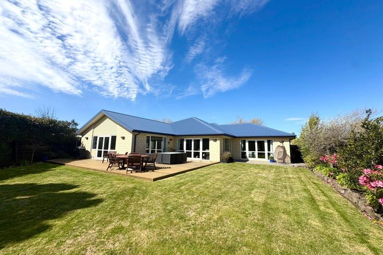 Photo of property in 63 Country Palms Drive, Halswell, Christchurch, 8025