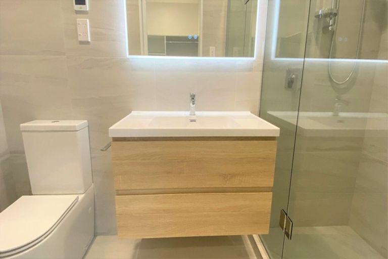 Photo of property in 6 Desalt Drive, Hobsonville, Auckland, 0616