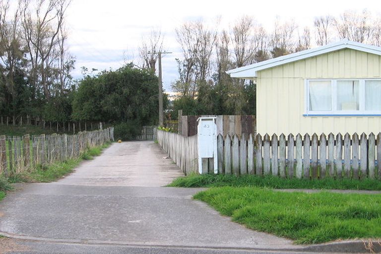 Photo of property in 43 Temuera Street, Otaki, 5512