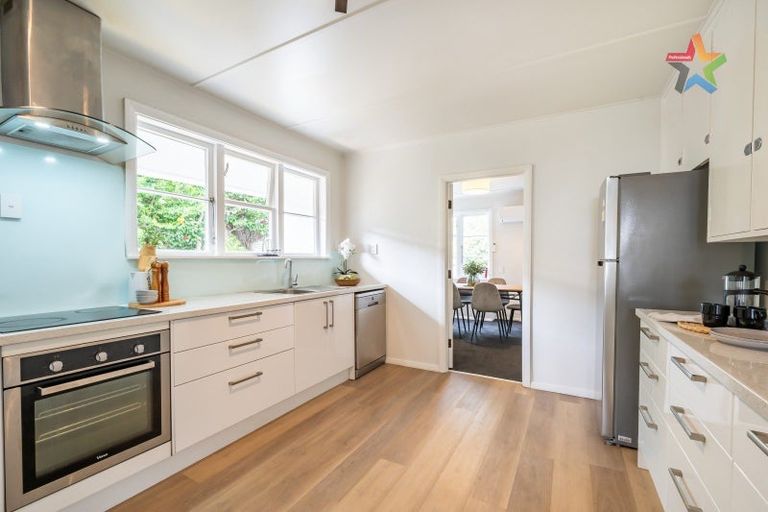 Photo of property in 46 Leighton Avenue, Waiwhetu, Lower Hutt, 5010