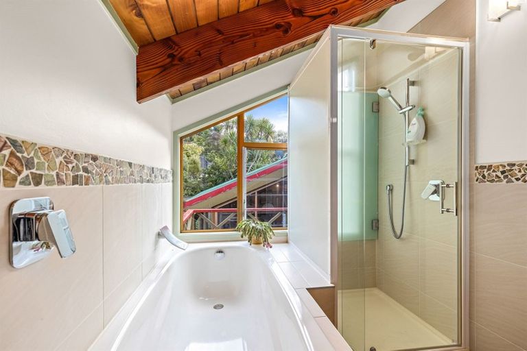 Photo of property in 262a Beach Road, Campbells Bay, Auckland, 0630